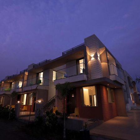 Leena Resort Garudeshwar Exteriér fotografie